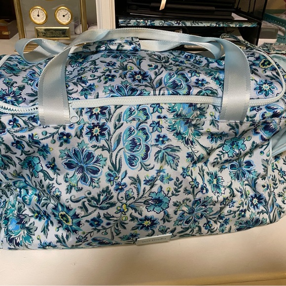 Vera Bradley Lighten Up Active Duffel Travel Gym Bag in Cloud Vine - Picture 5 of 5